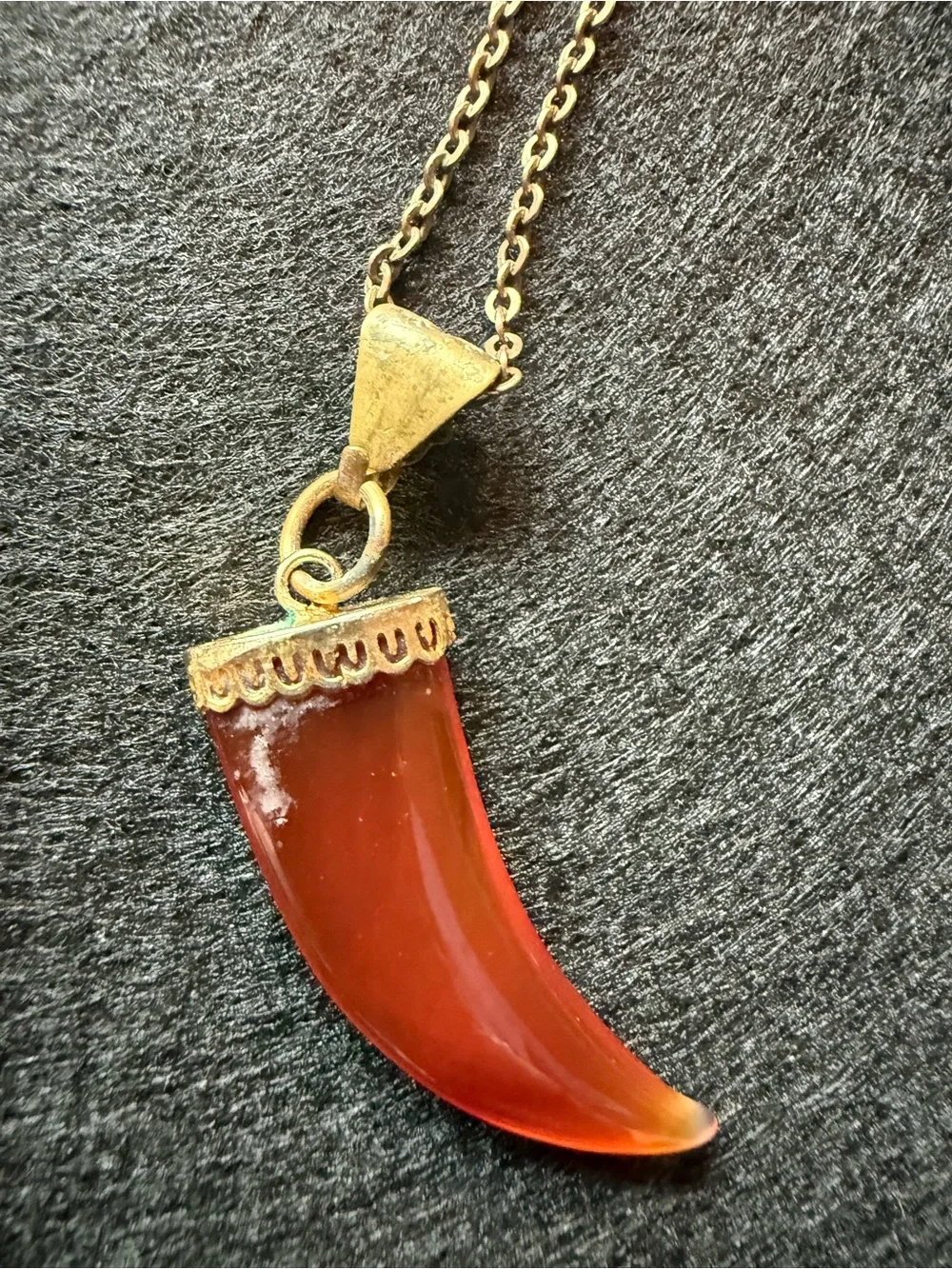 N/A curved horn